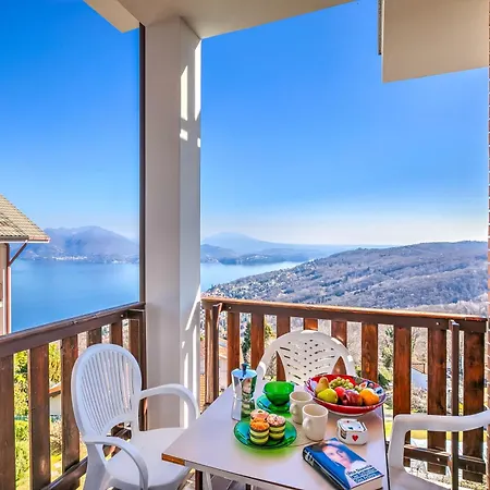 Nicoletta's View - Happy Apartment Stresa